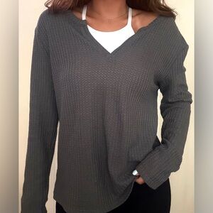 Gray V-Neck Long Sleeve Top